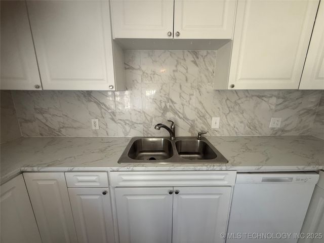 208 N Edmond, Muskogee, OK 74403