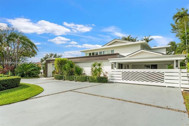 8900 Bay Dr, Surfside, FL 33154