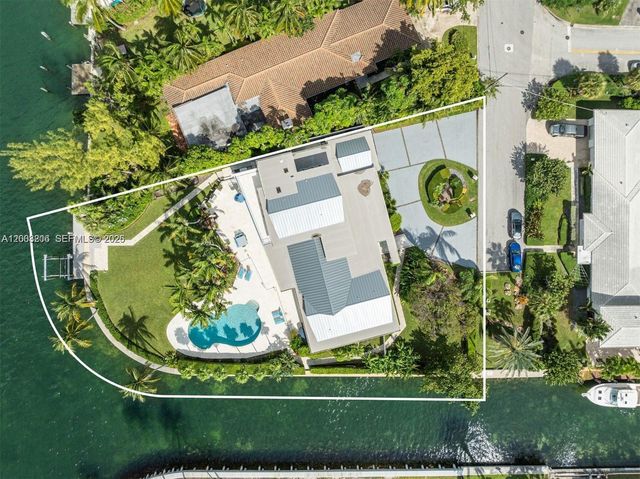 8900 Bay Dr, Surfside, FL 33154