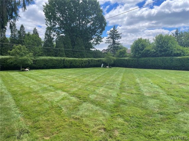 352 Dan Troy Drive, Amherst, NY 14221