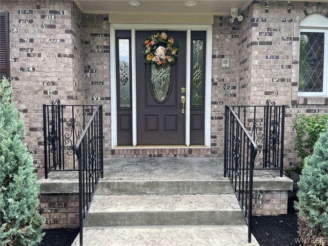 352 Dan Troy Drive, Amherst, NY 14221