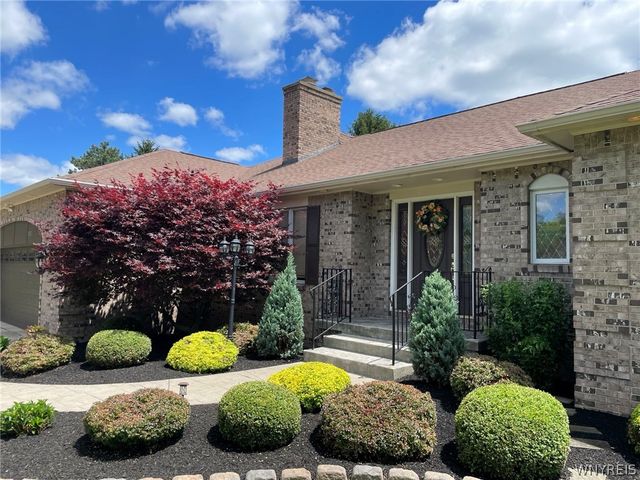 352 Dan Troy Drive, Amherst, NY 14221