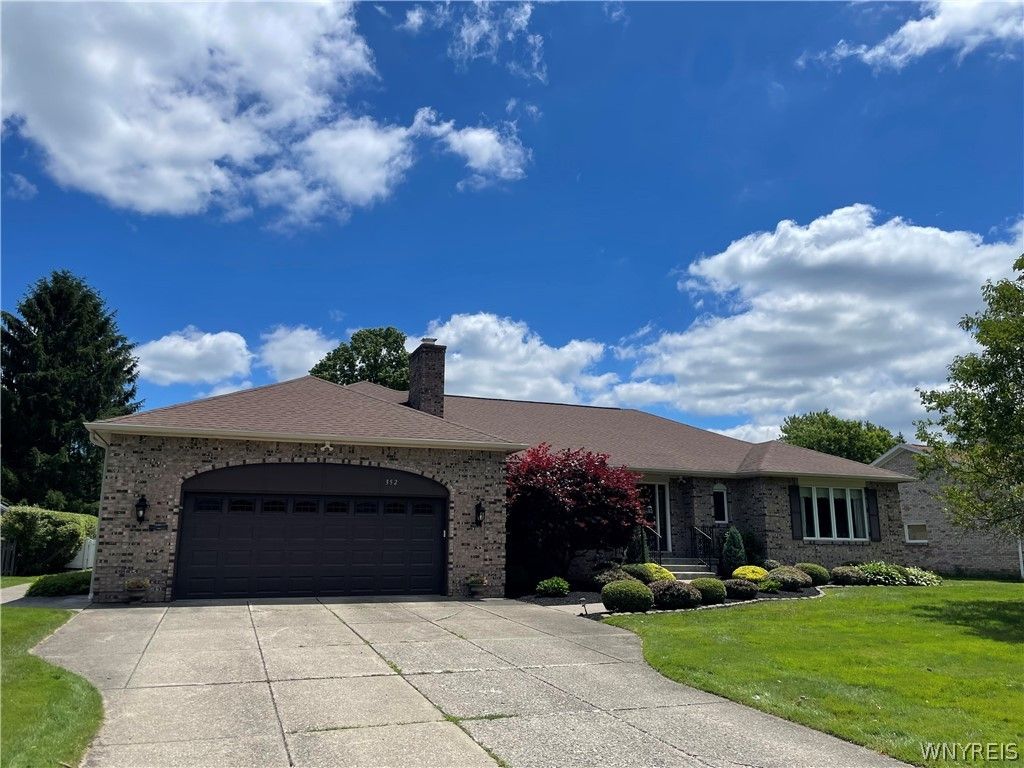 352 Dan Troy Drive, Amherst, NY 14221