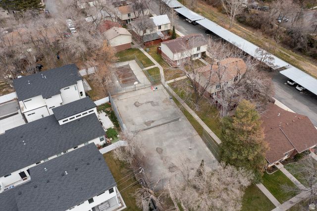 6048 S 2075 E, Holladay, UT 84121