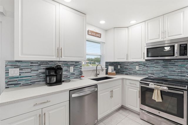 21531 GLADIS AVENUE, Port Charlotte, FL 33952