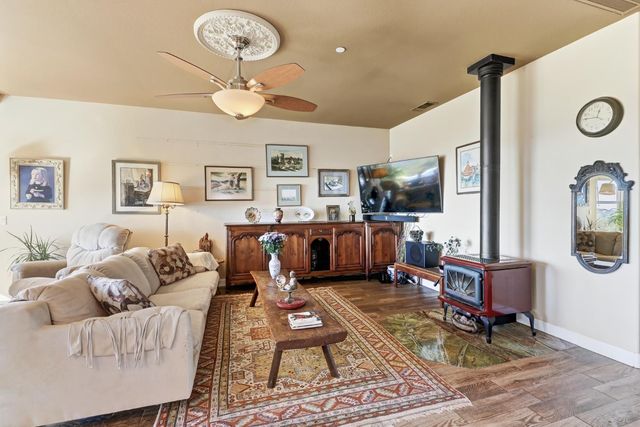 12655 Newell Pl, Grass Valley, CA 95949