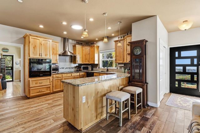 12655 Newell Pl, Grass Valley, CA 95949