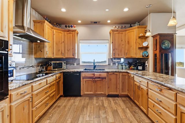 12655 Newell Pl, Grass Valley, CA 95949