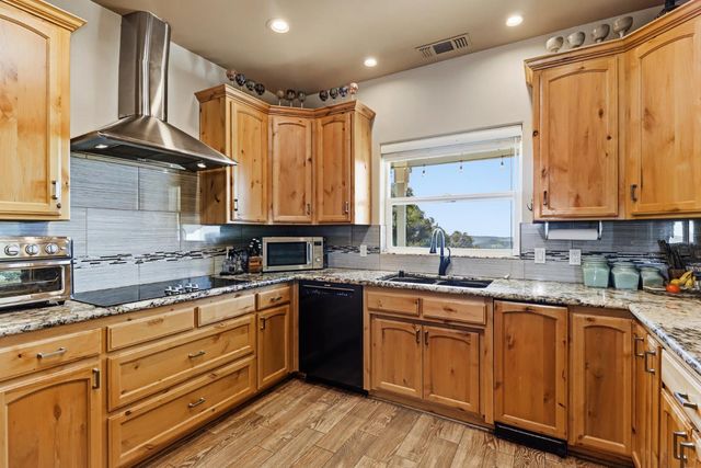 12655 Newell Pl, Grass Valley, CA 95949