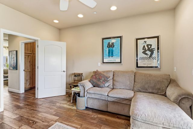 12655 Newell Pl, Grass Valley, CA 95949