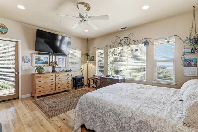 12655 Newell Pl, Grass Valley, CA 95949