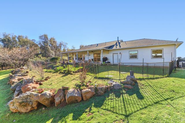 12655 Newell Pl, Grass Valley, CA 95949