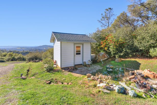 12655 Newell Pl, Grass Valley, CA 95949