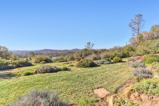 12655 Newell Pl, Grass Valley, CA 95949