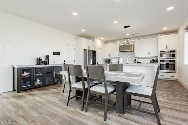 6124 Redstone Hills Drive, Las Vegas, NV 89148