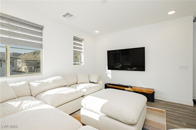 6124 Redstone Hills Drive, Las Vegas, NV 89148