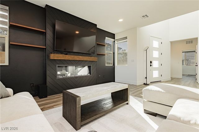 6124 Redstone Hills Drive, Las Vegas, NV 89148