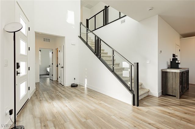 6124 Redstone Hills Drive, Las Vegas, NV 89148