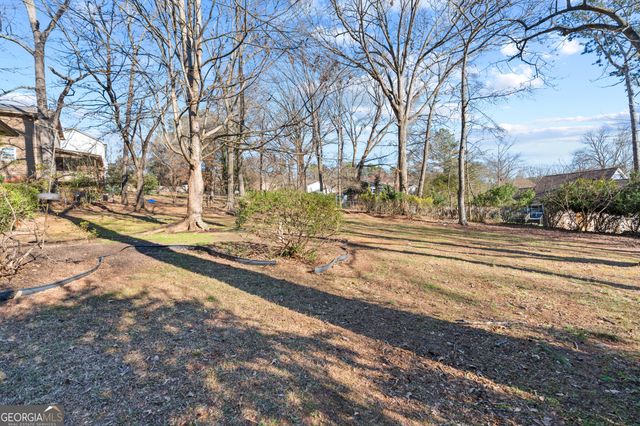 4566 Brandon Drive SW, Lilburn, GA 30047