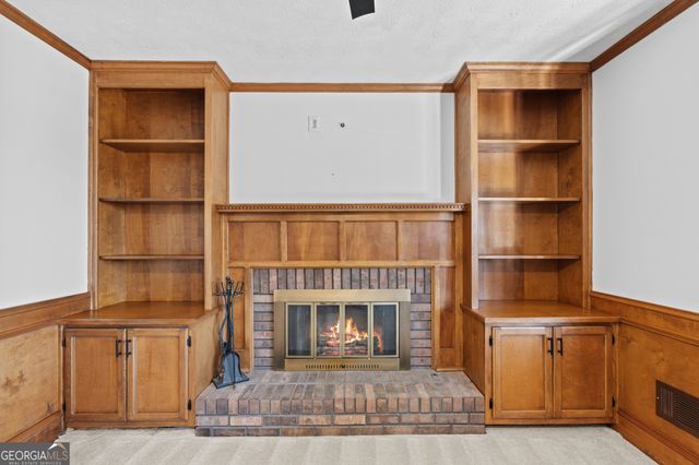 4566 Brandon Drive SW, Lilburn, GA 30047