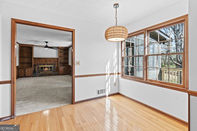 4566 Brandon Drive SW, Lilburn, GA 30047