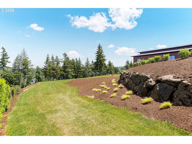 4040 VICTOR POINT Rd Ne, Silverton, OR 97381