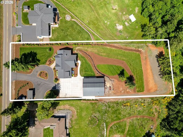 4040 VICTOR POINT Rd Ne, Silverton, OR 97381