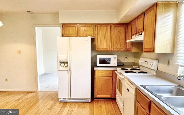 1 GREYSTONE PL, Stafford, VA 22554