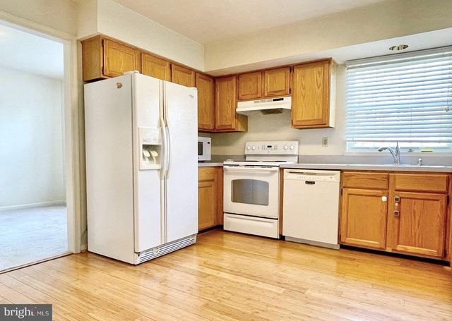 1 GREYSTONE PL, Stafford, VA 22554