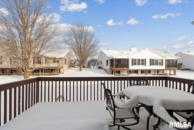 707 Wells Fargo Trail, Le Claire, IA 52753