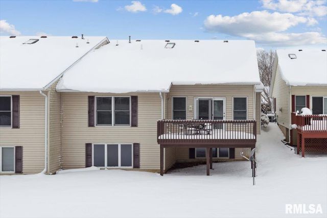 707 Wells Fargo Trail, Le Claire, IA 52753