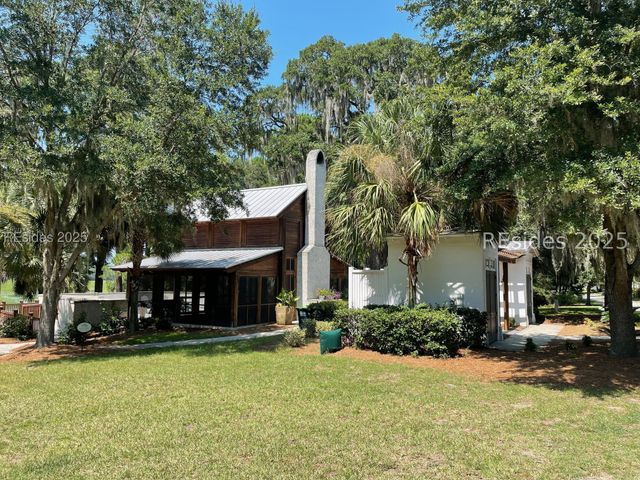 2711 Switchgrass Dr, Beaufort, SC 29902