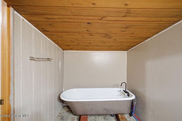 701 Cabin Ridge RD, Spirit Lake, ID 83869