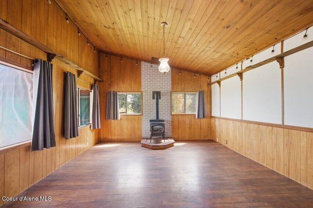 701 Cabin Ridge RD, Spirit Lake, ID 83869