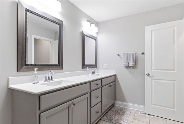 2811 Torrey Pines, Beavercreek, OH 45431