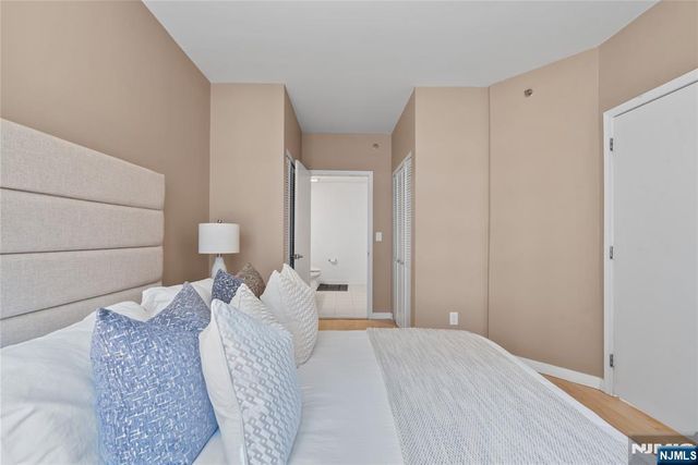 26 Ave At Port Imperial 416, West New York, NJ 07093