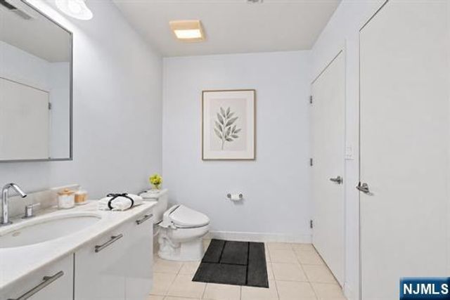 26 Ave At Port Imperial 416, West New York, NJ 07093