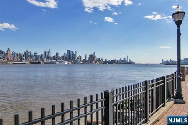 26 Ave At Port Imperial 416, West New York, NJ 07093