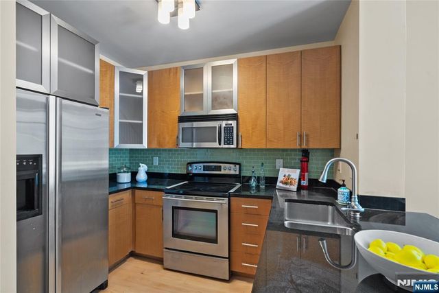 26 Ave At Port Imperial 416, West New York, NJ 07093