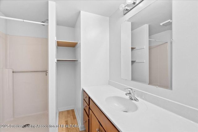 4632 Old Lansing Road, Lansing, MI 48917