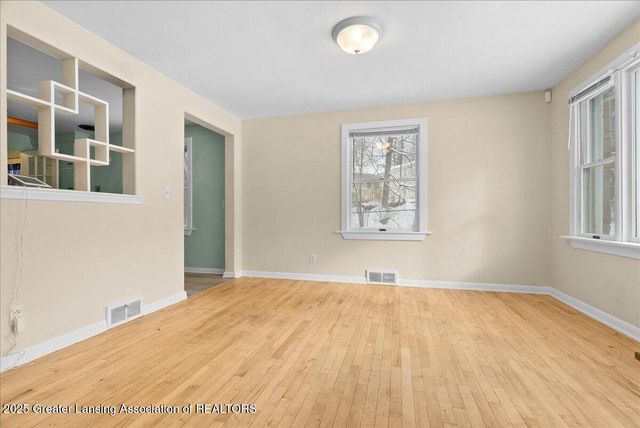 4632 Old Lansing Road, Lansing, MI 48917