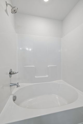 712 Hahn Ct, Lebanon, TN 37087