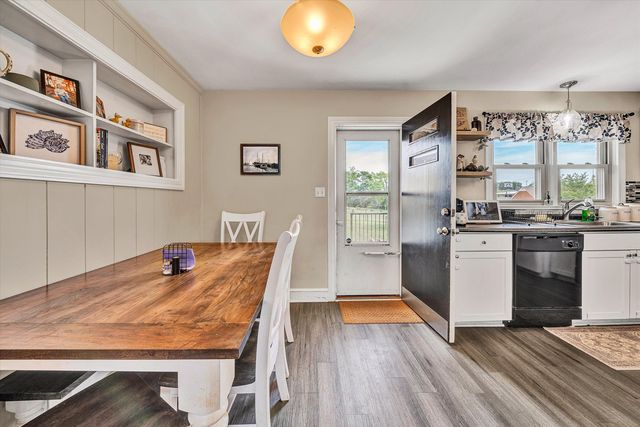 135 CENTER ST, Rocky Mount, VA 24151