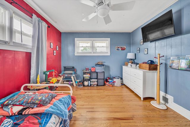 135 CENTER ST, Rocky Mount, VA 24151