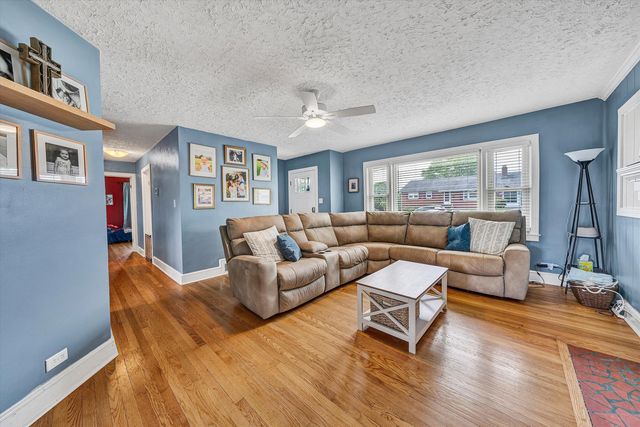 135 CENTER ST, Rocky Mount, VA 24151