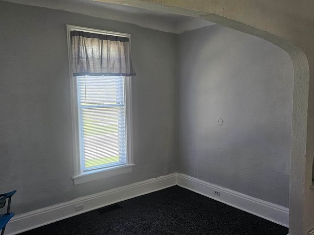 211 N Wenona Avenue, Bay City, MI 48706