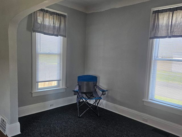 211 N Wenona Avenue, Bay City, MI 48706