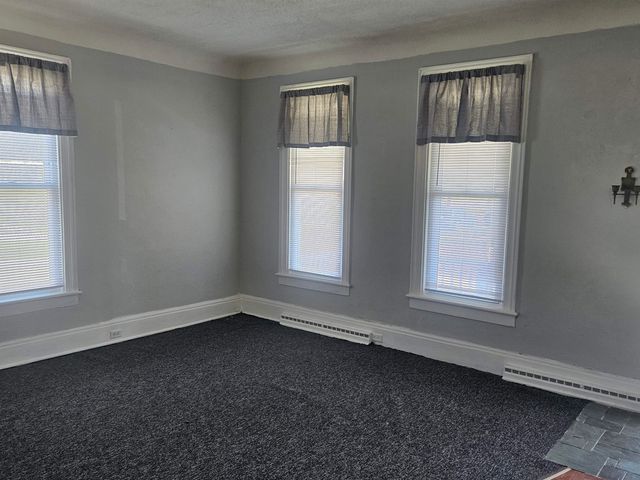 211 N Wenona Avenue, Bay City, MI 48706