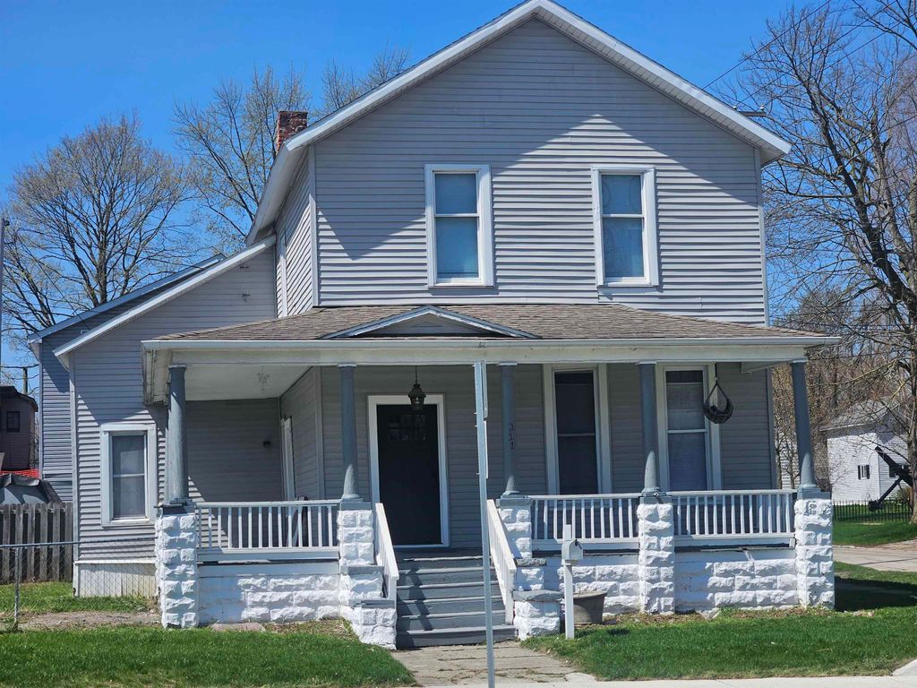 211 N Wenona Avenue, Bay City, MI 48706