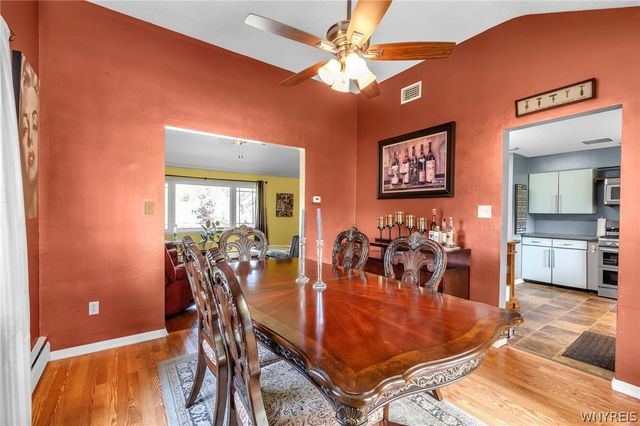 5812 Cloverfield Drive, Boston, NY 14075